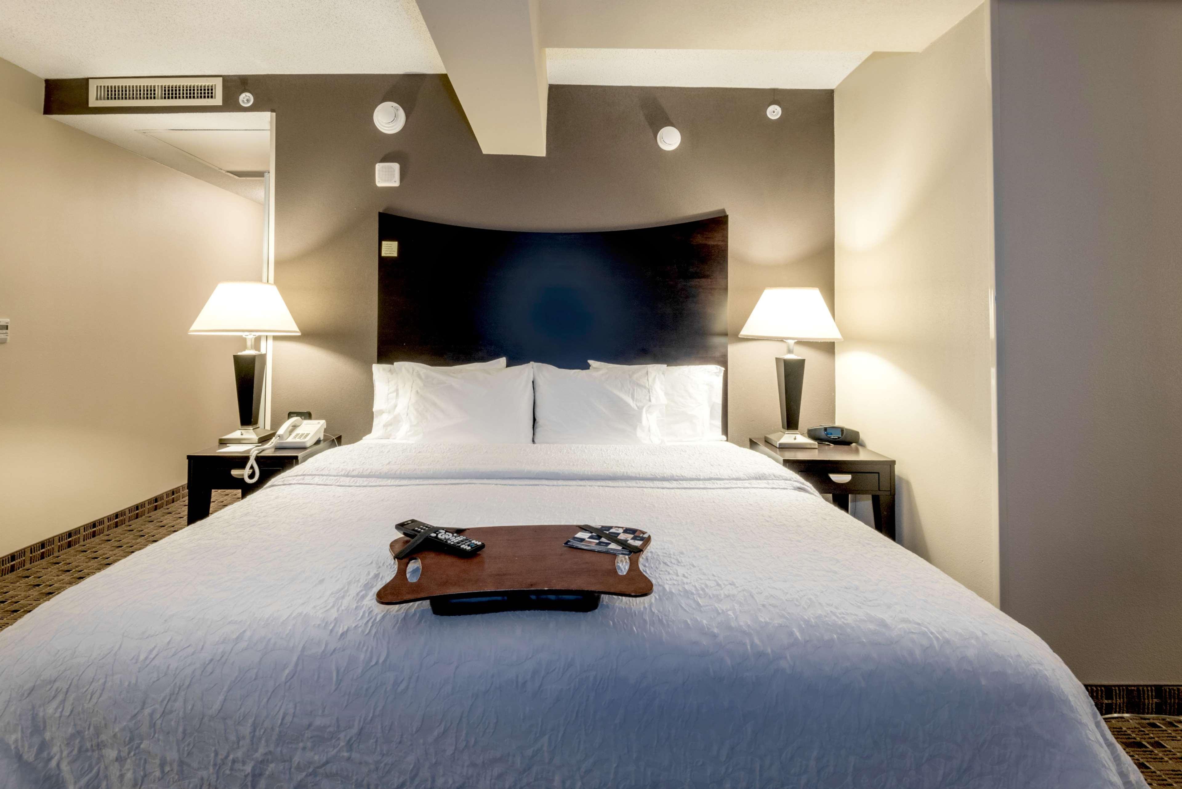 Hampton Inn & Suites Montgomery-Downtown Zewnętrze zdjęcie