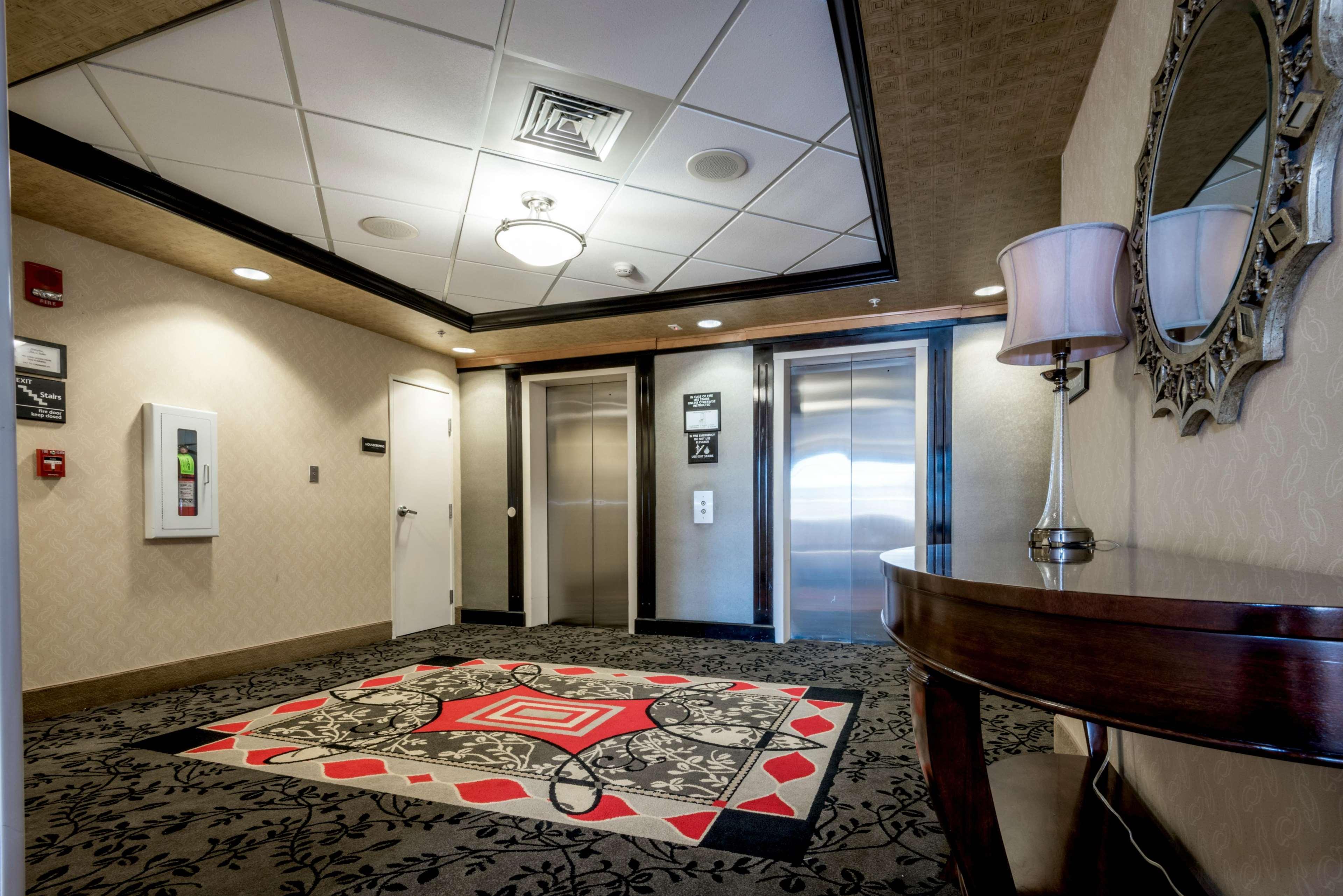 Hampton Inn & Suites Montgomery-Downtown Zewnętrze zdjęcie