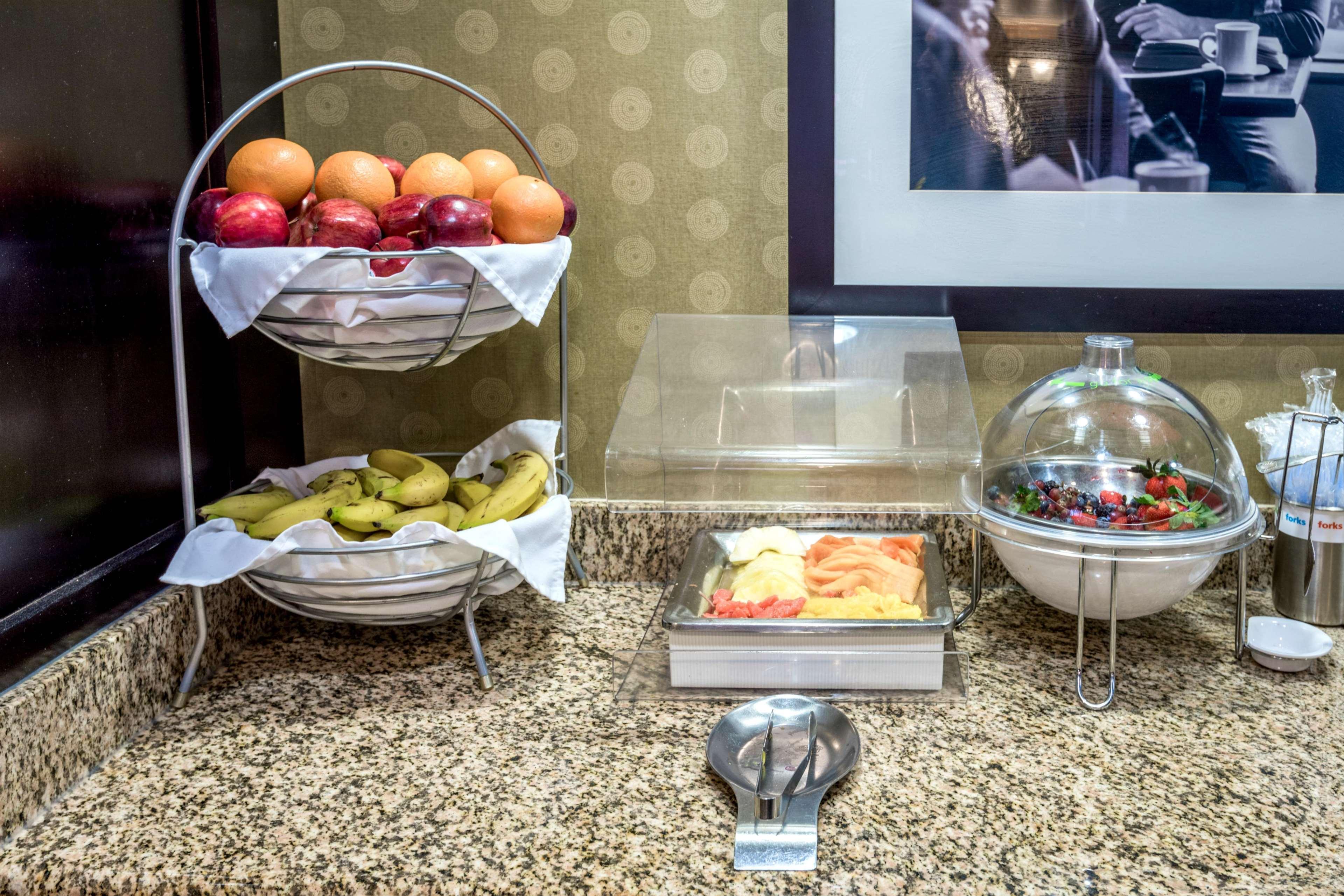 Hampton Inn & Suites Montgomery-Downtown Zewnętrze zdjęcie