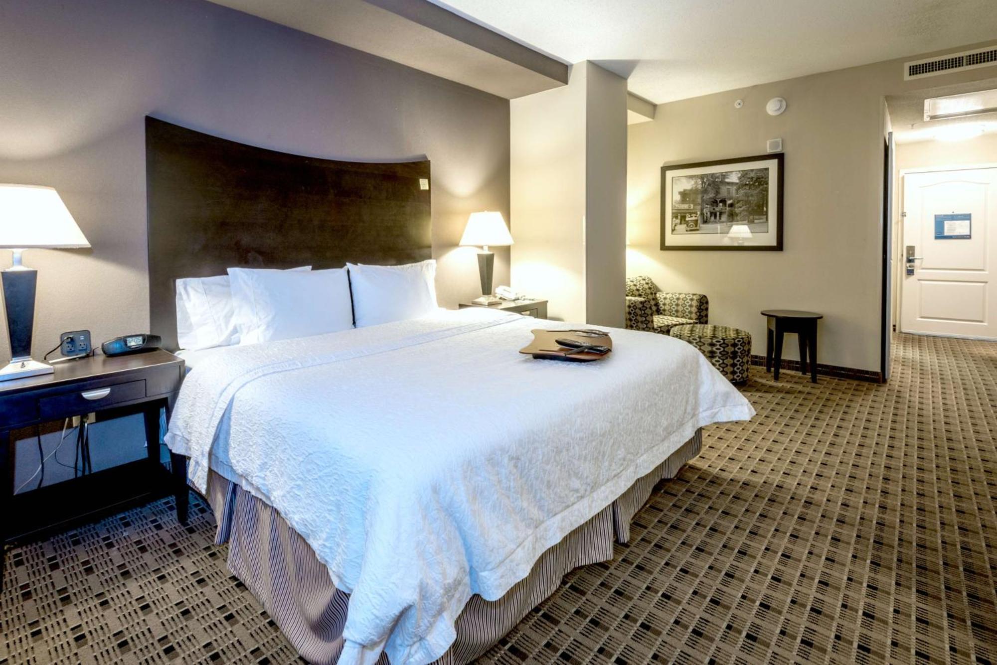 Hampton Inn & Suites Montgomery-Downtown Zewnętrze zdjęcie